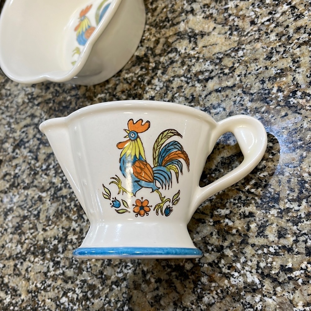 Rooster Bleu Poppytrail Creamer